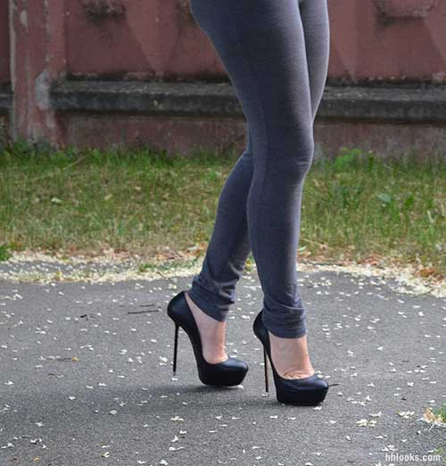 walking-heels-outside-medium